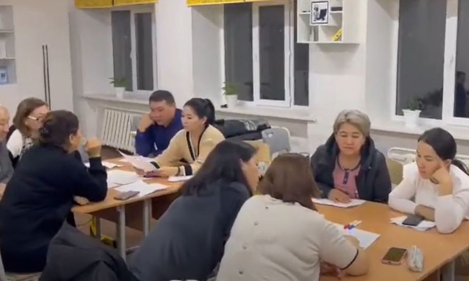 Ата-аналарыға арналған  “Ақыл айтпа, жол көрсет” атты тренинг өтті.