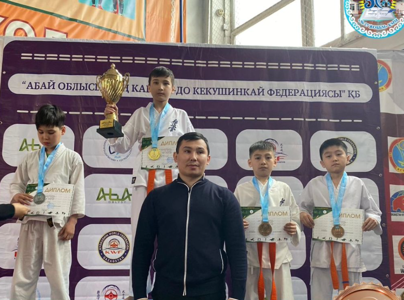Каратэ-до Кекушинкайдан Мұрат Алдияр жүлделі III орынды иеленді.