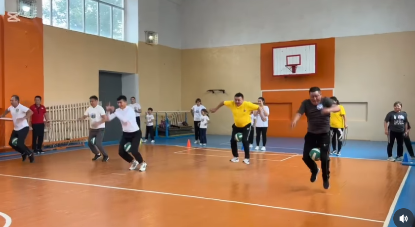 "Әкем, шешем және мен'' отбасылық эстафеталық жарыстар өткізілді.